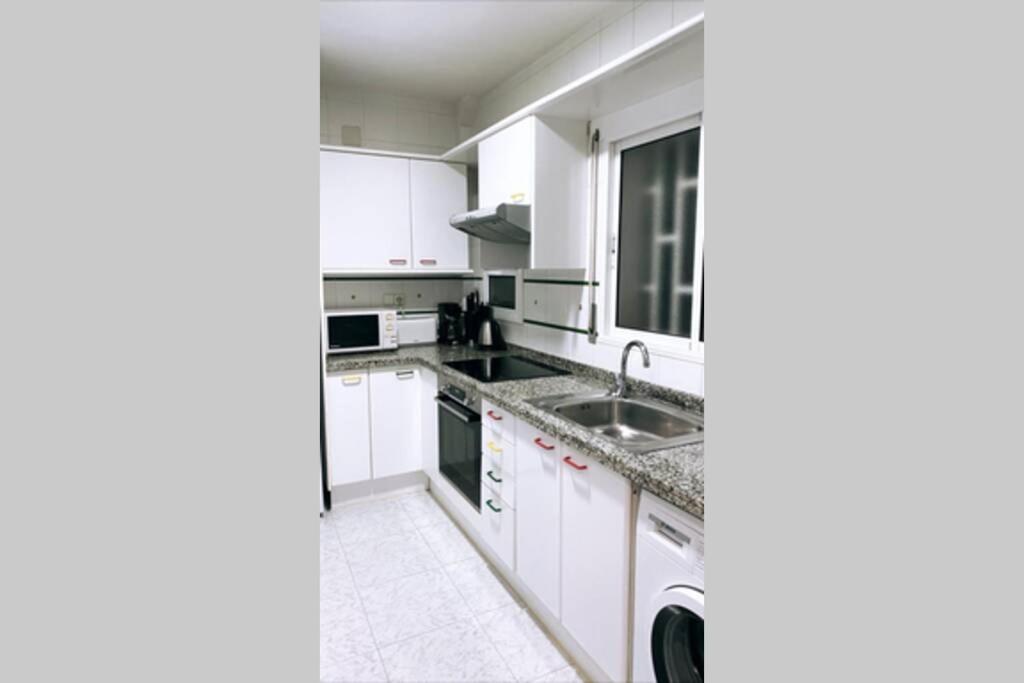Apartamento luminoso y amplio en centro de Salou Exterior foto