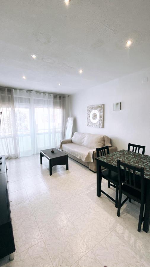 Apartamento luminoso y amplio en centro de Salou Exterior foto