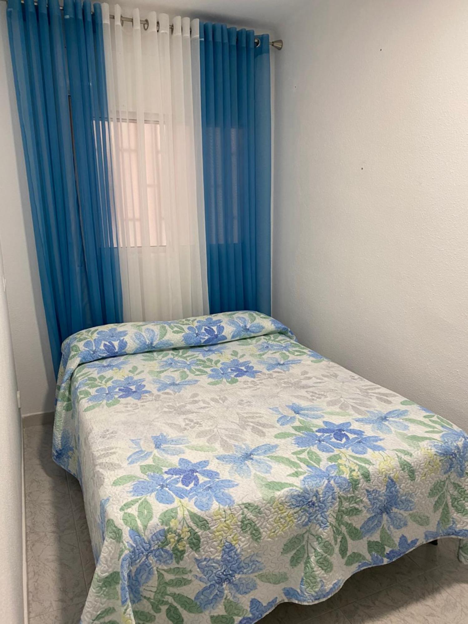 Apartamento luminoso y amplio en centro de Salou Exterior foto